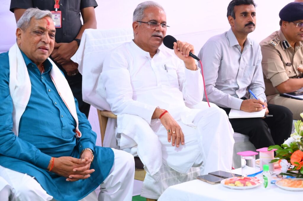 मुख्यमंत्री श्री बघेल ने विभिन्न सामाजिक संगठनों के प्रतिनिधिमंडल से की भेंट-मुलाकात..