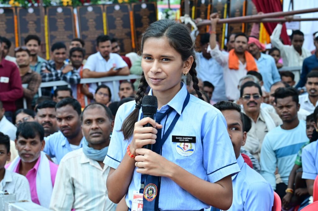 रायपुर : कक्षा 12वीं की छात्रा सान्या गायकवाड़ ने बताया कि स्वामी आत्मानंद स्कूल में अच्छी पढ़ाई होती है..