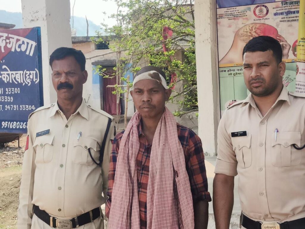 +KORBA+कैरेक्टर पर शक था.. बीवी को मारी कुल्हाड़ी: पति आए दिन करता था झगड़ा, फिर विवाद हुआ तो किया हमला; हालत गंभीर…