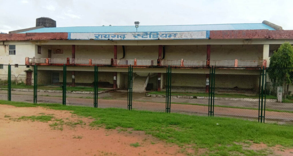 रायगढ़ : संवरेगा रायगढ़ स्टेडियम ताकि खिलाड़ी खेलें, बढ़ें, जीतें…