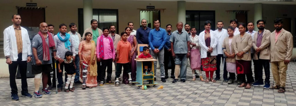रायपुर : हादसों ने रोकी थी जीवन की रफ्तार : पुनर्वास केन्द्र से दिव्यांगों को मिली अब नई उम्मीद…