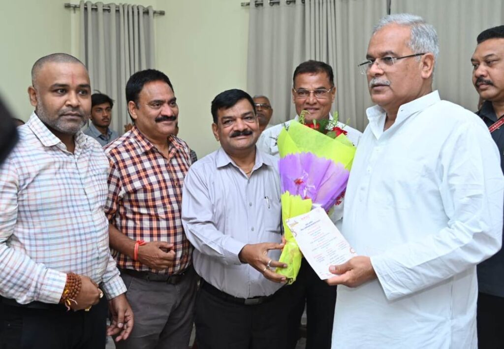 रायपुर : मुख्यमंत्री को पॉवर इंजीनियर्स कॉन्क्लेव 2023 में शामिल होने का आमंत्रण…