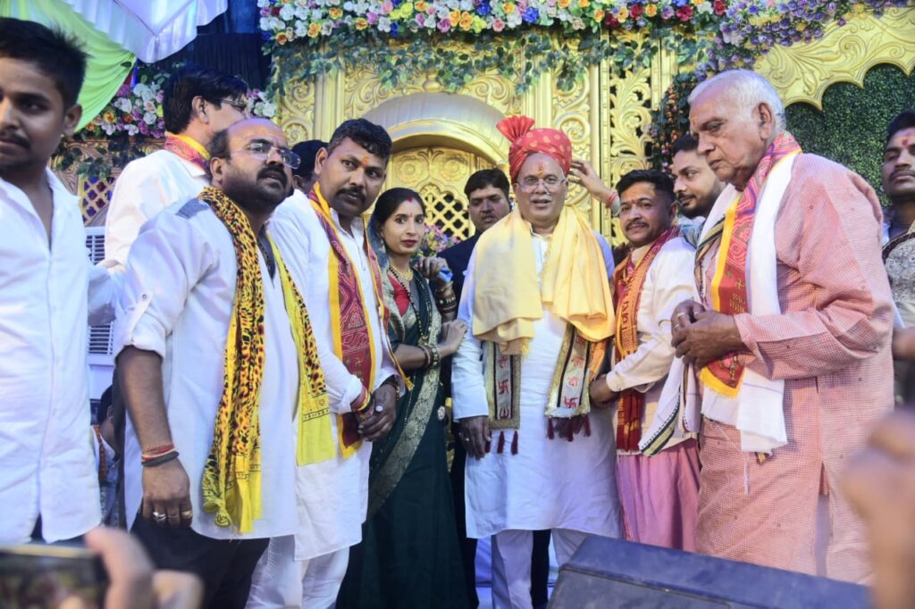 रायपुर : जनता में ही ईश्वर का वास, जनता की सेवा ही हमारा धर्म..