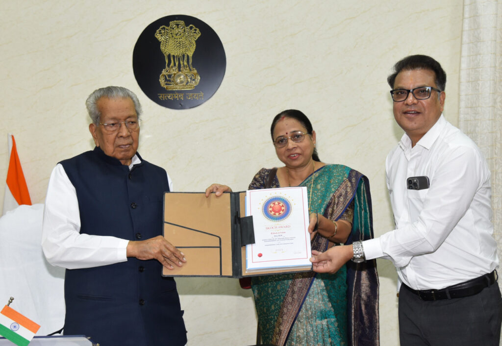 राज्यपाल श्री हरिचंदन से उच्च शिक्षा विभाग के विशेष सचिव ने की सौजन्य भेंट…