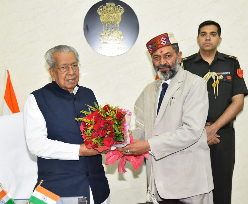 रायपुर :राज्यपाल श्री हरिचंदन से अटल बिहारी बाजपेयी विश्वविद्यालय के कुलपति ने की सौजन्य मुलाकात…