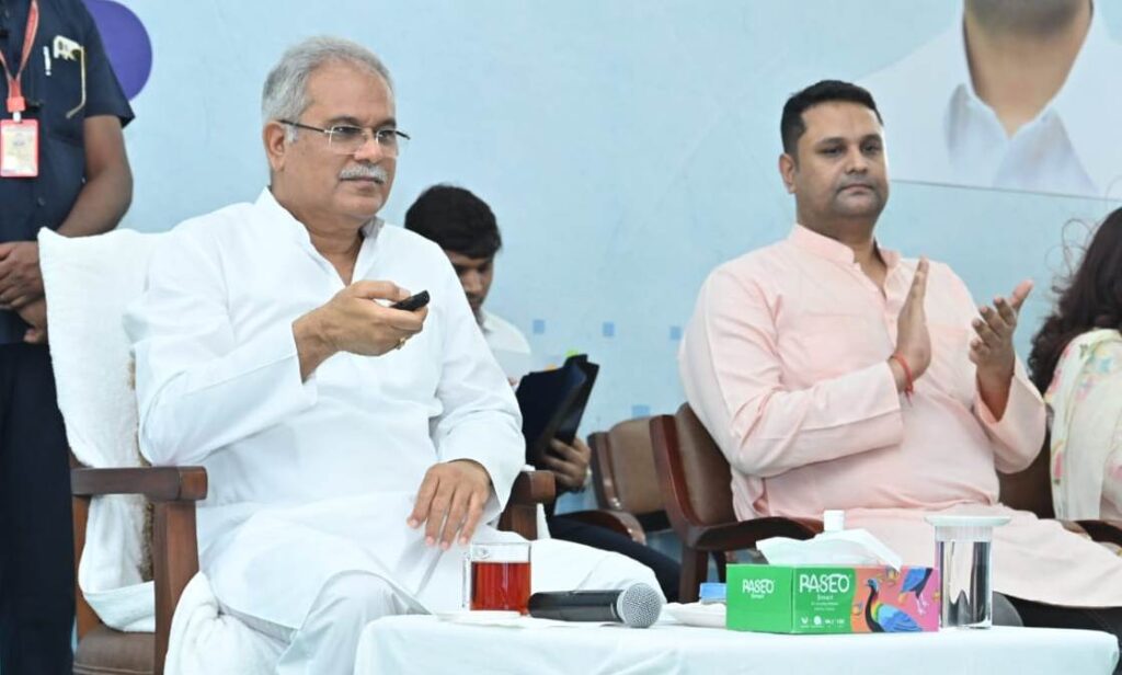 रायपुर : बेरोजगारी भत्ता देने से ज्यादा खुशी तब होगी जब आपके हाथ में रोजगार होगा : मुख्यमंत्री श्री भूपेश बघेल