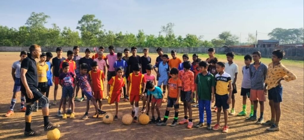 रायपुर : प्रदेश के सभी जिलों में ग्रीष्मकालीन खेल प्रशिक्षण शिविर का आयोजन…