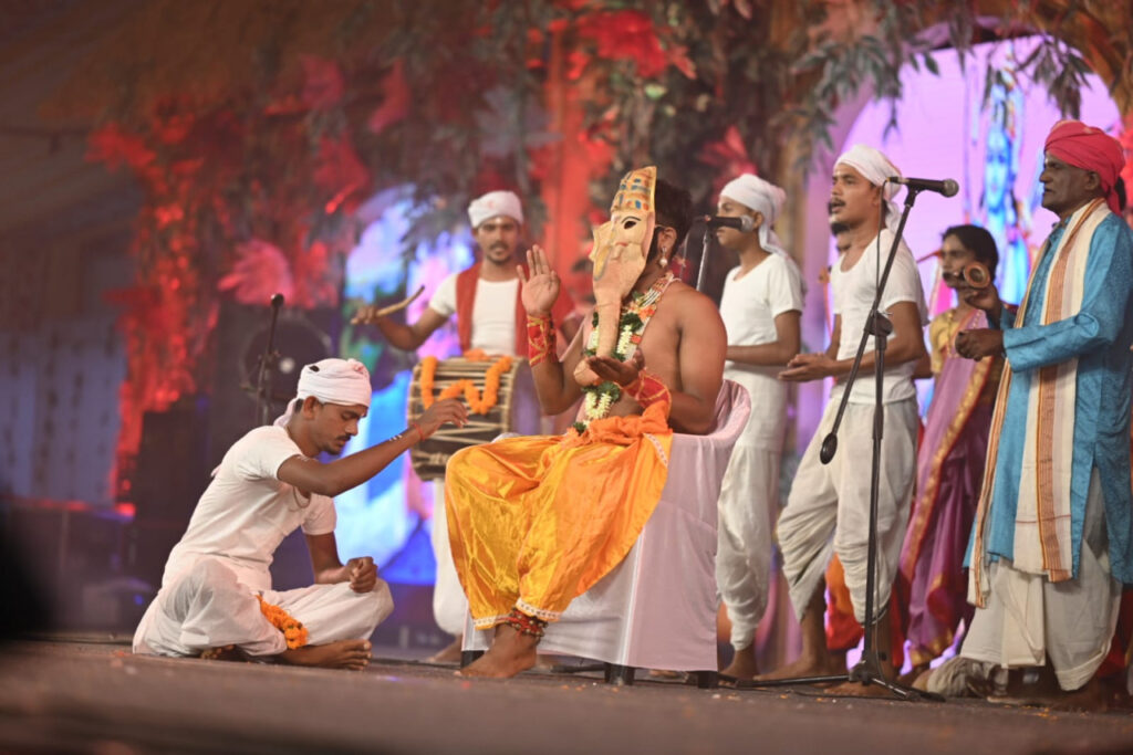 रायपुर : राष्ट्रीय रामायण महोत्सव, रायगढ़ : गोवा से आये कलाकारों की प्रस्तुति…