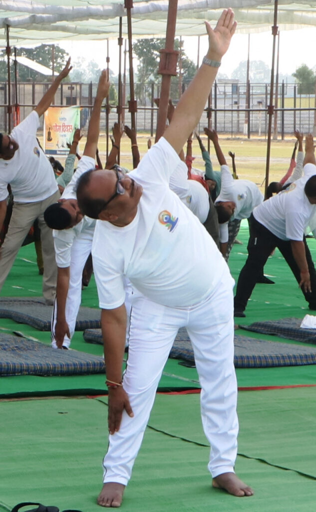 रायपुर : शिक्षा मंत्री डॉ. प्रेमसाय सिंह टेकाम एवं संसदीय सचिव श्री पारसनाथ राजवाडे़ ने किया योग..