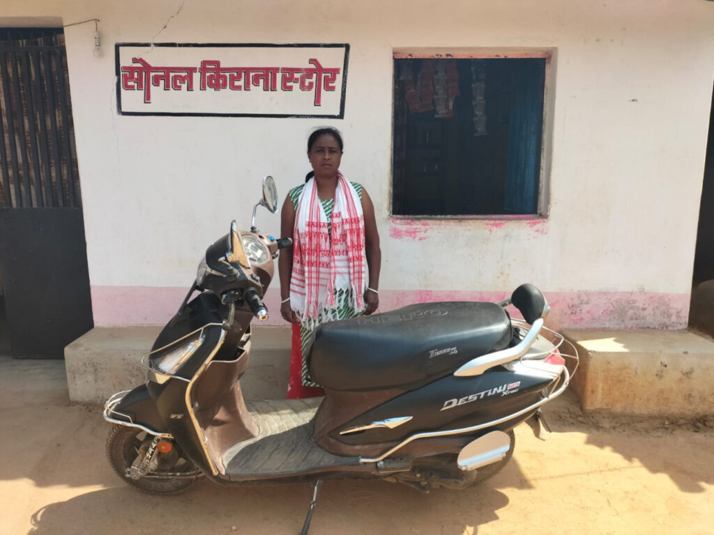 जशपुरनगर : कोसा से मिली स्वावलंबन की राह कोसा धागा निर्माण से मिला रोजगार…