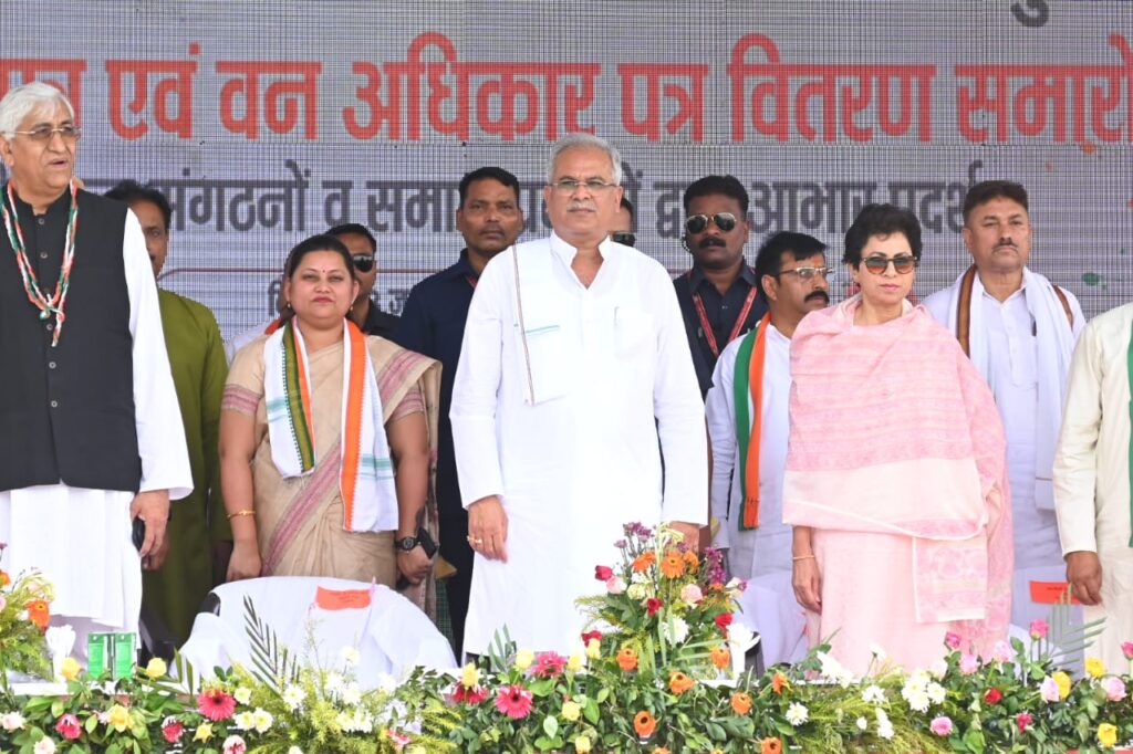 रायपुर : मुख्यमंत्री श्री भूपेश बघेल पहुंचे अंबिकापुर