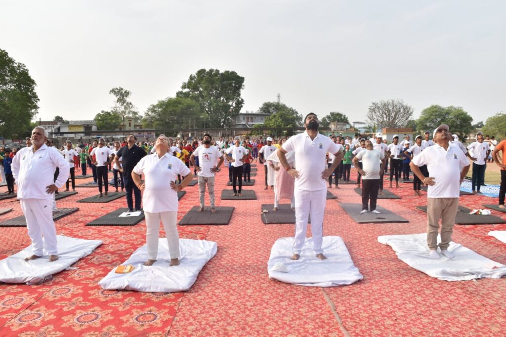 रायपुर : अंतर्राष्ट्रीय योग दिवस 2023 : ‘एक विश्व एक स्वास्थ्य…