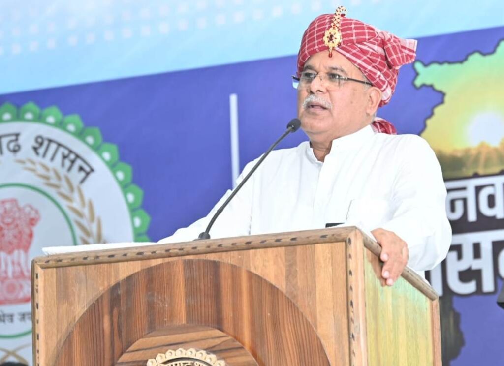 रायपुर : तेलंगाना के किसानों ने छत्तीसगढ़ में संचालित किसान हितैषी  नीतियों और योजनाओं को सराहा 