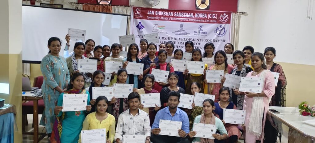 प्रमाण पत्र वितरण के साथ 5 दिवसीय कार्यशाला का समापन…