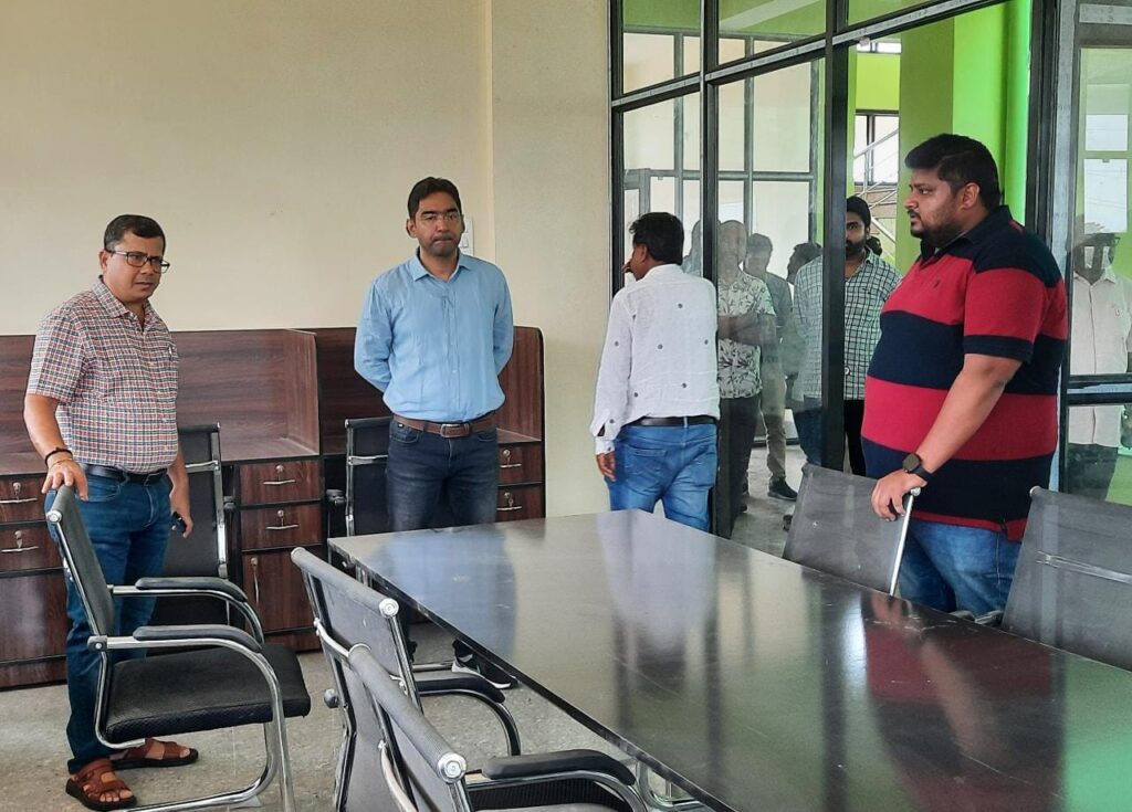 कोसगाई दाई मछुआ सहकारी समिति के सदस्य