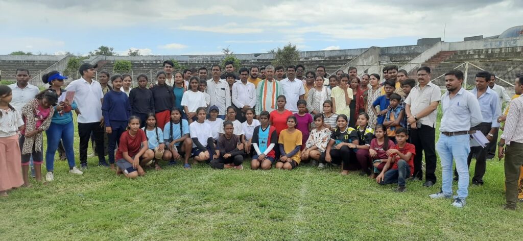 खेल में जीत-हार नहीं बल्कि खिलाड़ी भावना व खेल के प्रति समर्पण का भाव होता है महत्वपूर्ण – महापौर
