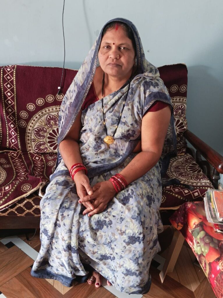 रायपुर : पद्मा दाई ने अपने गांव के 4 सौ गर्भवती महिलाओं का कराया सुरक्षित प्रसव…
