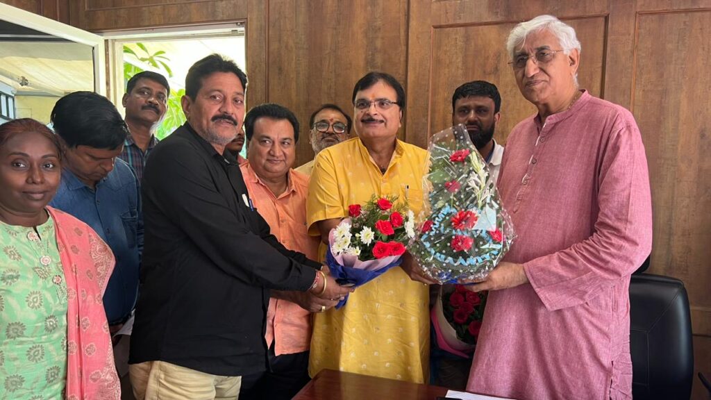 रायपुर : उप मुख्यमंत्री श्री टी.एस. सिंहदेव से मुलाकात के बाद स्वास्थ्य कर्मचारी संघ ने किया हड़ताल समाप्ति का ऐलान…