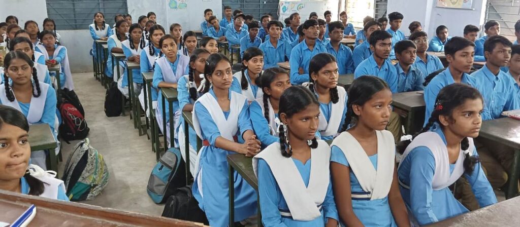 सेन्ट्रल वर्क्सशाप एस.ई.सी.एल. कोरबा में विधिक जागरूकता शिविर का हुआ आयोजन…