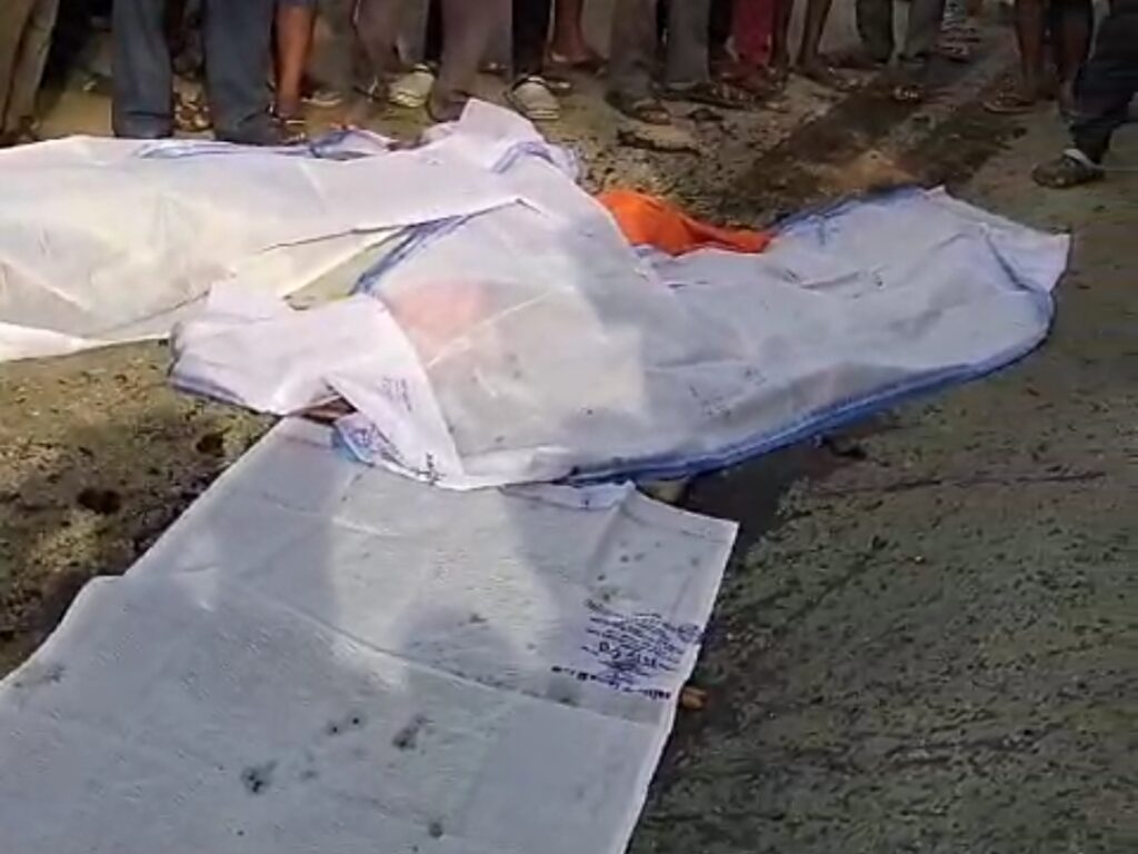 ट्रक ने मां-बेटे को कुचला, दोनों की मौत: राखी का त्योहार मनाने बेटे के साथ भाई के घर जा रही थी महिला; हादसे में उड़े चीथड़े…