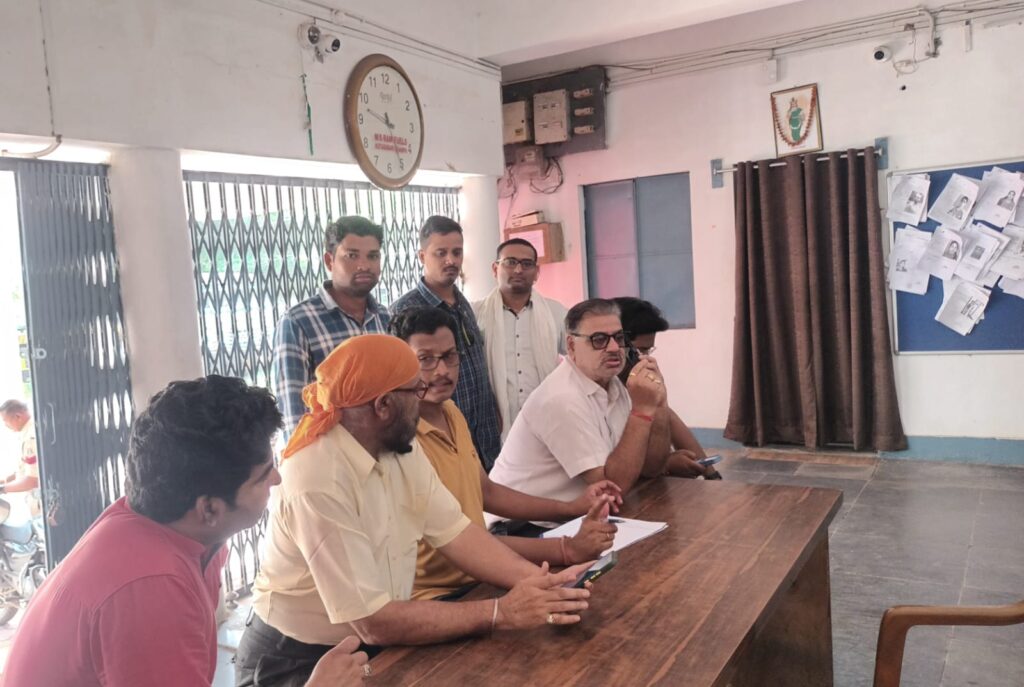 कांग्रेसी नेता को पद का ऐसा खुमार की पत्रकारो को दे डाली धमकी,कांग्रेस हाईकमान सहित चाम्पा थाने में हुई शिकायत…
