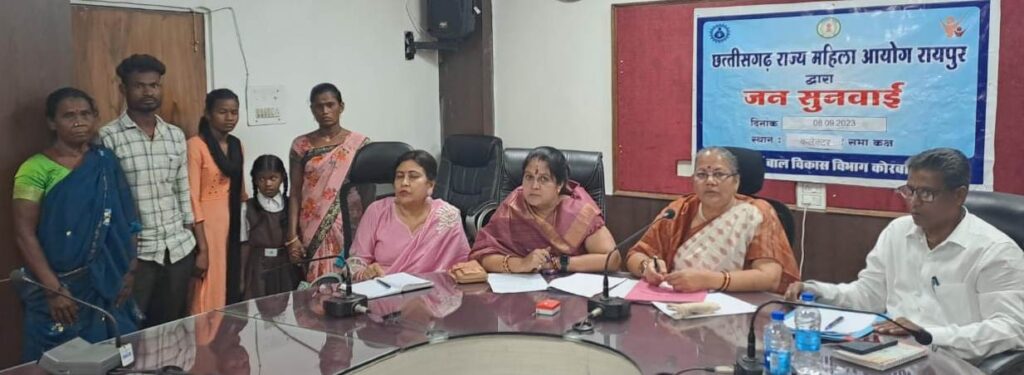 आयोग के समझाईश पर टूटने से बचा परिवार, माता-पिता पारिवारिक मामलों में न्यायालय में प्रकरण दर्ज कराने से पहले बच्चों के भविष्य के बारे में सोंचे…