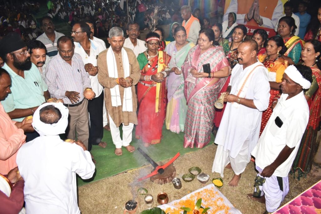 महापौर ने वार्ड क्र. 25 एवं 31 में किया जनसंपर्क दौरा