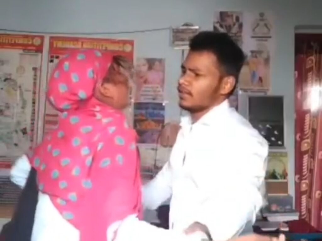 दूसरों से क्यों बात करती हो, कहकर युवती को पीटा:युवक ने घर बुलाकर खूब बरसाए थप्पड़, वीडियो बनाकर किया वायरल..