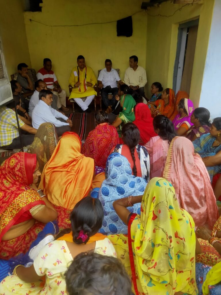 बालको में हर घर कांग्रेस अभियान: कोरबा विधायक जयसिंह के विकास कार्यों को लेकर सभापति सोनी के नेतृत्व में कांग्रेस पहुंची घर घर…