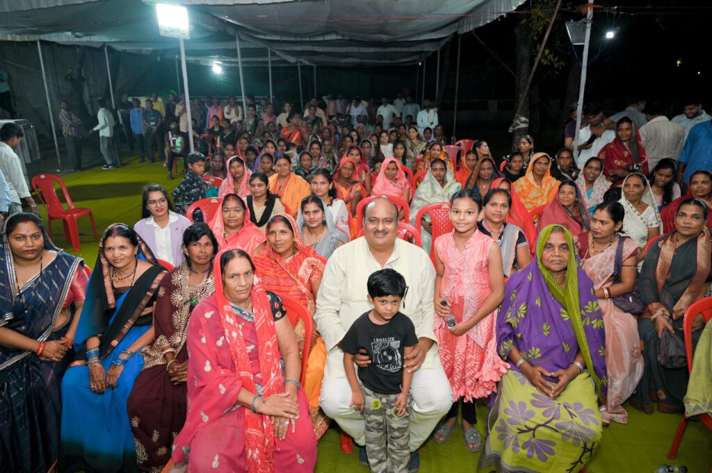 राजस्व मंत्री ने दिया मौवार समाज को सामुदायिक भवन की सौगात-