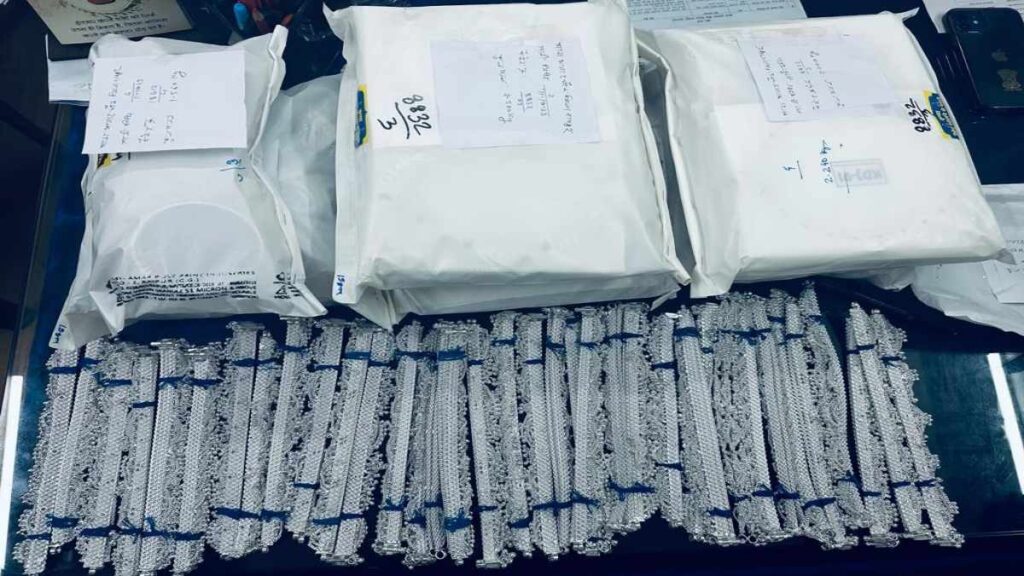 राजधानी में 27 किलो चांदी के जेवरात जब्त, 2 लोग हिरासत में, चेकिंग अभियान के दौरान पुलिस को मिली बड़ी सफलता…