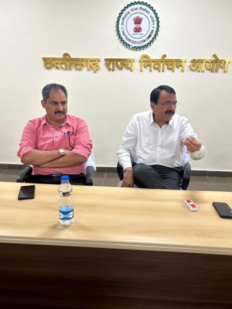 रायपुर : तैयारी और जिज्ञासा से बनती है राहें आसान – आयुक्त श्री ठाकुर राम सिंह