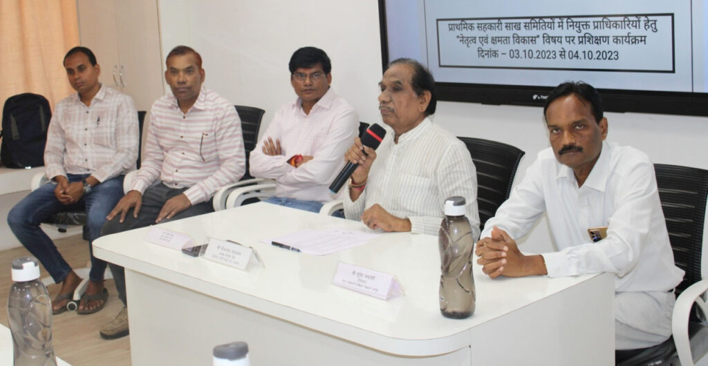 रायपुर : नवीन 725 समितियों के भवन व गोदाम निर्माण के लिए 185 करोड़ रूपए प्रदान किए गए: अपेक्स बैंक अध्यक्ष बैजनाथ चन्द्राकर