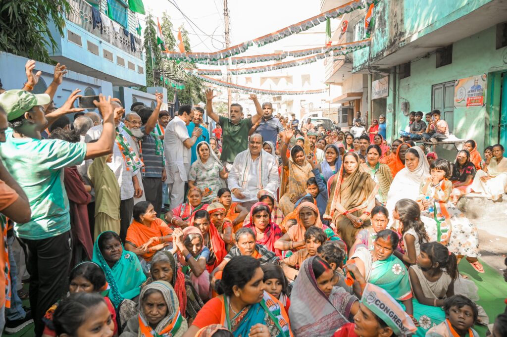 कांग्रेस उम्मीदवार के पक्ष में उमड़ रहा जन सैलाब ___विकास किया और विकास करेंगे- जयसिंग अग्रवाल