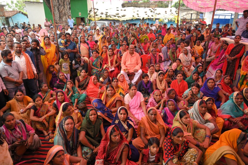 नगर विकास को गति देने लाखों रुपये के विकास कार्यों का भूमिपूजन, राजस्व मंत्री शहर के विभिन्न वार्डों में विकास की गंगा बहा रहे…