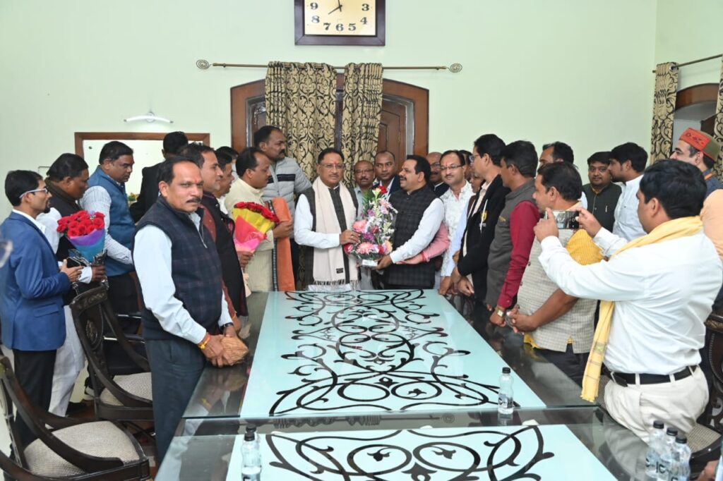 रायपुर : मुख्यमंत्री श्री विष्णुदेव साय से छत्तीसगढ़ कोलता समाज के प्रतिनिधिमंडल ने की सौजन्य मुलाकात