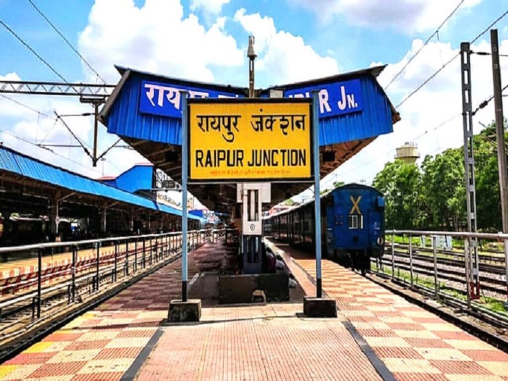 छत्तीसगढ़ से गुजरने वाली 8 ट्रेनें रद्द:रायपुर-विशाखापट्टनम पैसेंजर 20-28 जनवरी तक नहीं चलेगी; 4 गाड़ियों का रूट डायवर्ट…