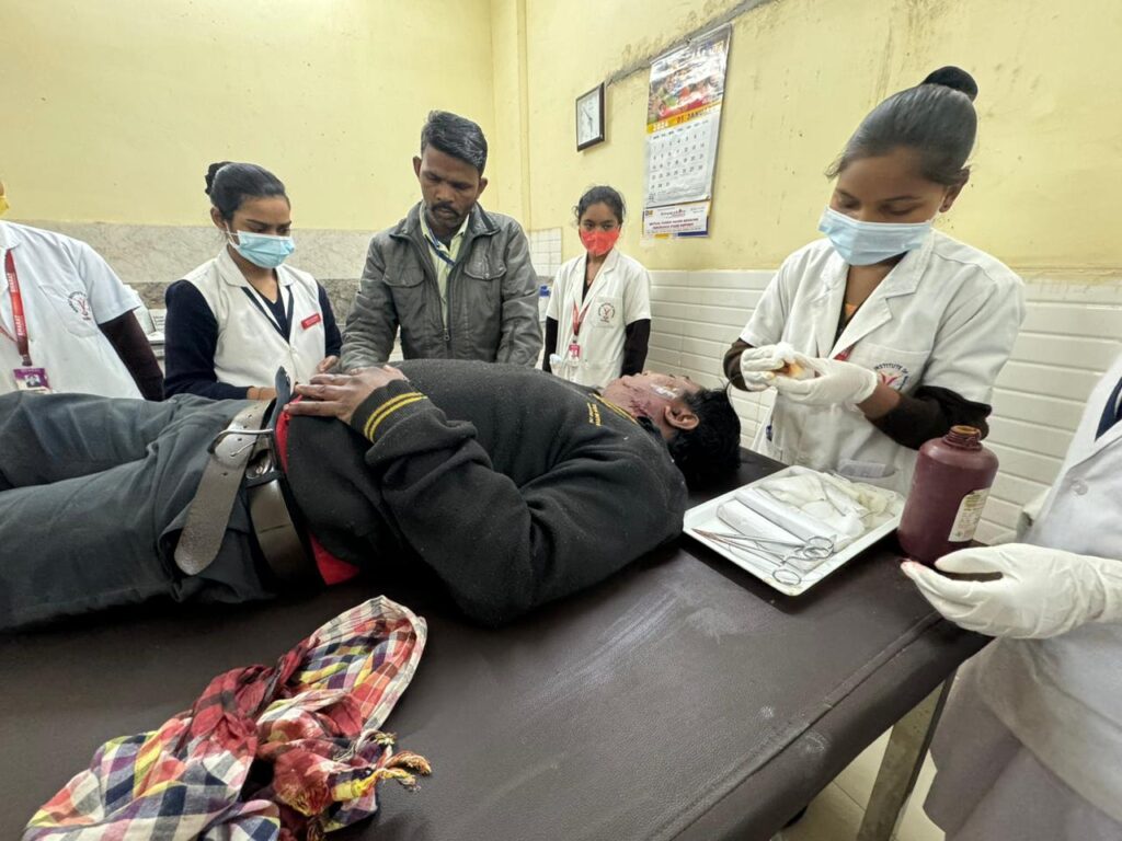कोरबा में विवाद के बाद युवक पर ब्लेड से वार:चेहरे और गले पर करीब 12 बार किया हमला, आरोपी हुआ फरार