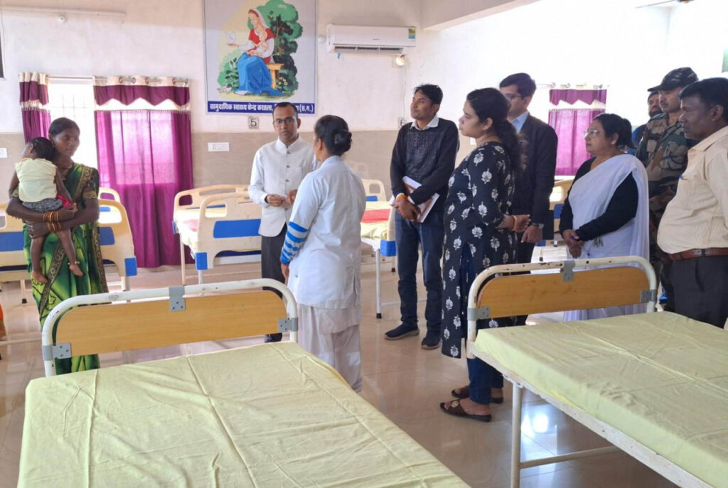 कोरबा : कलेक्टर ने सीएचसी करतला व पीएचसी रामपुर का किया निरीक्षण