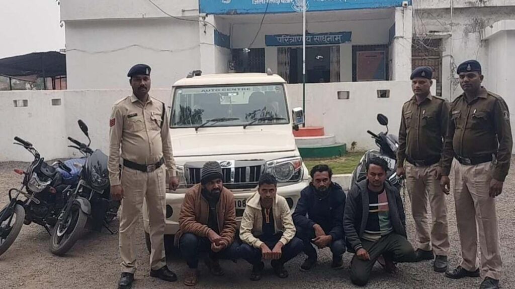 शख्स से मारपीट कर उतारा मौत के घाट, फिर एक्सीडेंट का दिया रूप, पुलिस ने 4 आरोपियों को किया गिरफ्तार