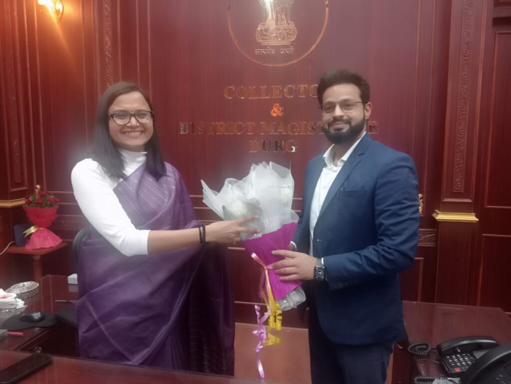दुर्ग: नव पदस्थ कलेक्टर ऋचा प्रकाश चौधरी ने पदभार ग्रहण किया 
