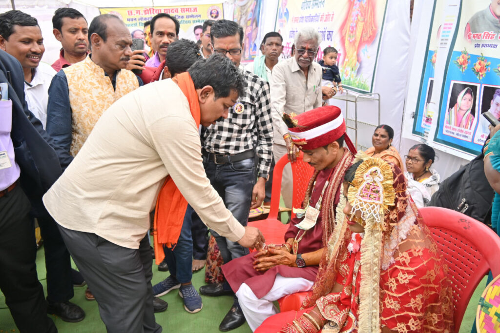 रायपुर : छत्तीसगढ़ झेरिया यादव समाज के सामाजिक और युवक-युवती परिचय सम्मेलन में पहुंचे उप मुख्यमंत्री श्री विजय शर्मा