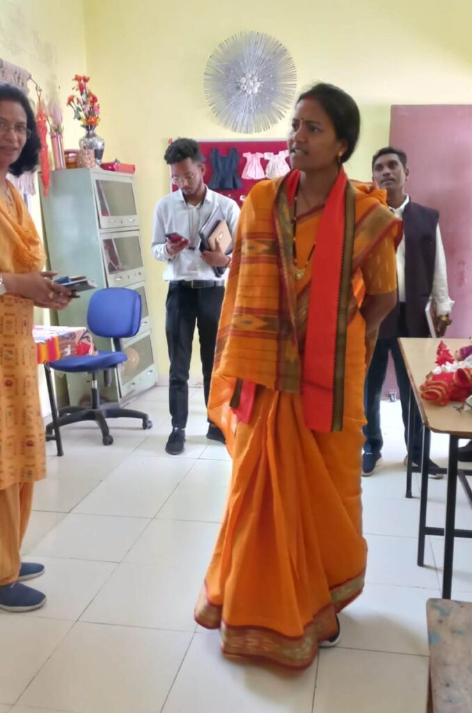 रायपुर : महिला एवं बाल विकास मंत्री श्रीमती रजवाड़े ने बालिका गृह, नारी निकेतन और सखी सेंटर का किया आकस्मिक निरीक्षण