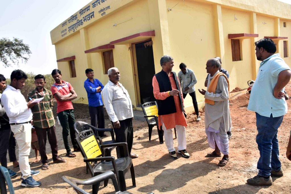 महापौर ने वार्डो में कराये जा रहे विकास कार्यो का औचक निरीक्षण किया