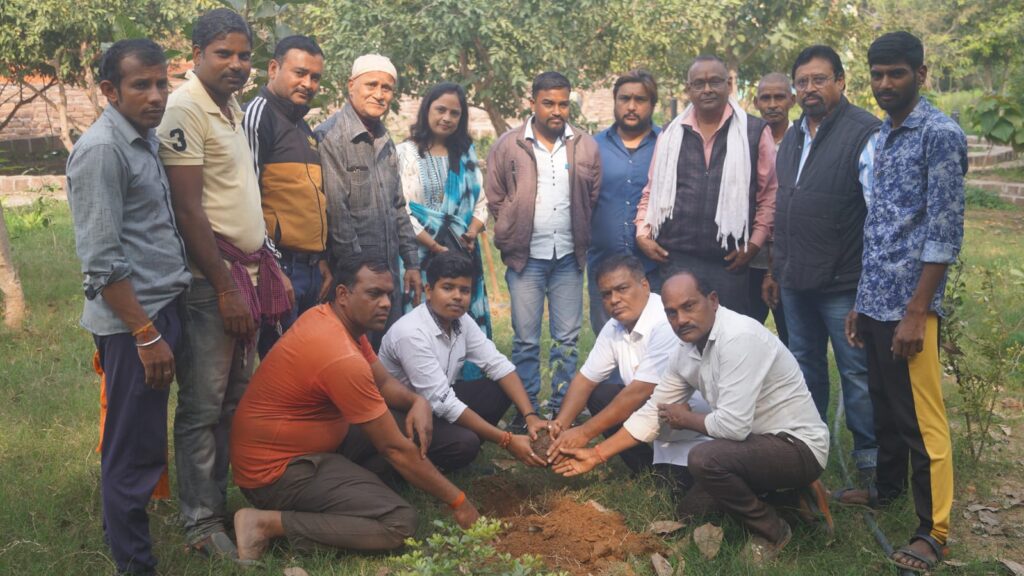 छत्तीसगढ़ सद्‌भाव पत्रकार संघ के द्वारा ऊर्जा पार्क में किया वृक्षारोपण…
