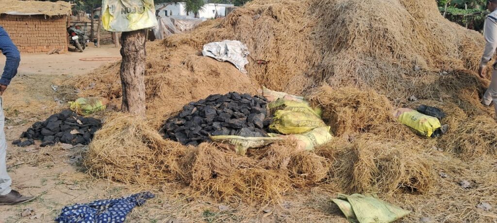 अवैध रूप से ईंट निर्माण पर राजस्व, खनिज एवं पुलिस विभाग की संयुक्त कार्यवाही