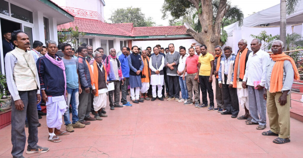 रायपुर : तेलंगाना अविलंब निकलना था, लेकिन फिर भी दूर से आए अतिथियों को मुख्यमंत्री ने दिया समय…