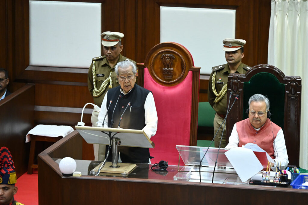 रायपुर : राज्यपाल श्री हरिचंदन ने छत्तीसगढ की 6वीं विधानसभा के दूसरे सत्र को संबोधित किया