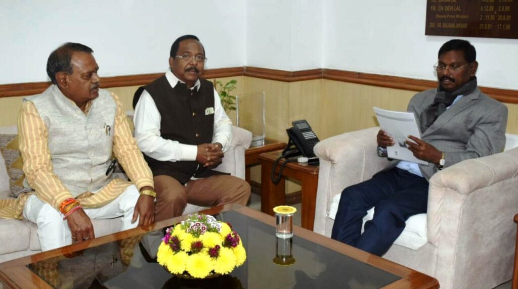 रायपुर : मंत्री श्री नेताम ने केन्द्रीय कृषि एवं जनजाति कार्य मंत्री श्री अर्जुन मुण्डा से की सौजन्य मुलाकात