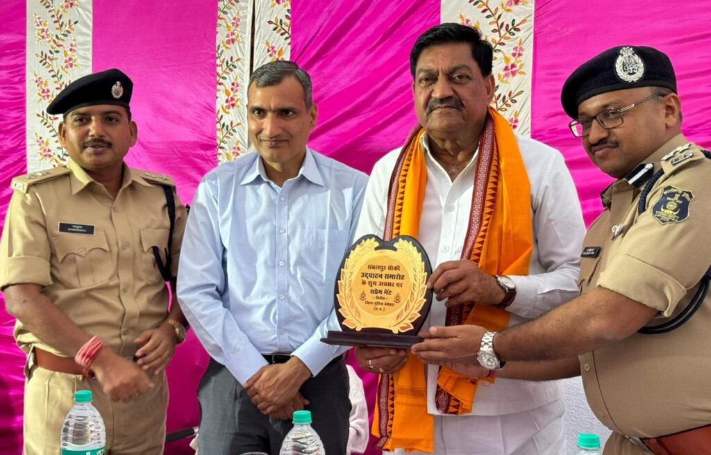 रायपुर : खाद्य मंत्री ने संबलपुर में नवीन पुलिस थाना चौकी का किया शुभारंभ